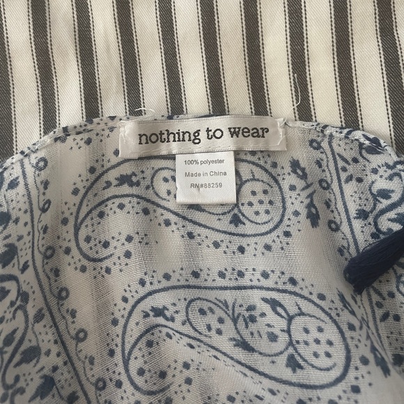 Scarf - Picture 2 of 2